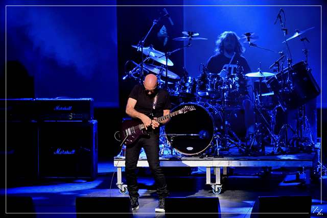 NIK_2974 Joe Satriani 17-09-2015 (Zz) (p).jpg